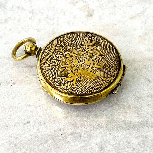 Antique Victorian Hand Engraved Birds Pinchbeck Gold Pocket Watch Locket Pendant - Picture 7 of 9